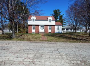 4 East Ter, Millinocket, ME 04462