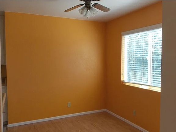 5th image of 121 Fontana Ave