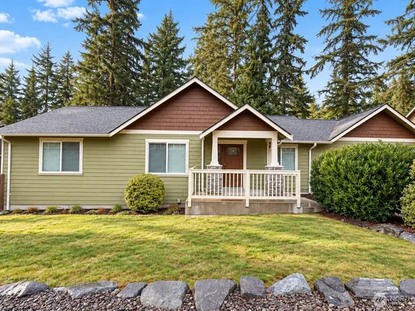 98 NW Glade Court, Bremerton, WA 98311