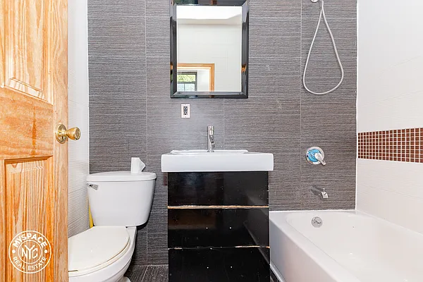 Rented by MySpaceNYC | media 11