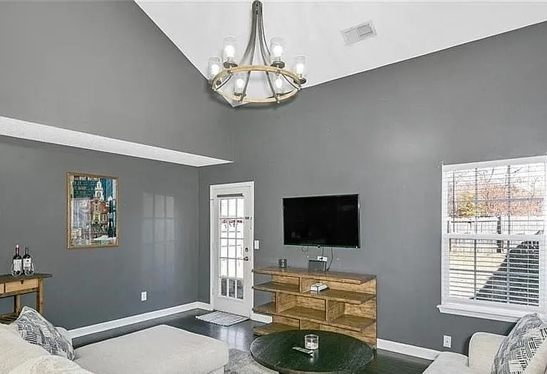 1566 Andora Dr — Photo 12