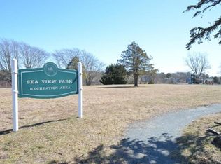 14 Whelan St, Dennis Port, MA 02639