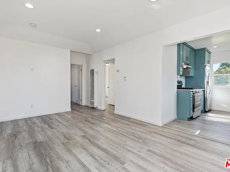 3706 Brunswick Ave — Photo 9
