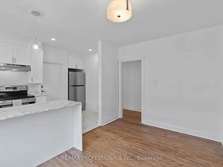 308 Jane St #MAIN — Photo 13
