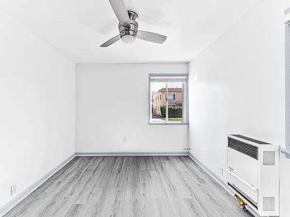 727 Olive Ave, 727 Olive Ave APT 2, Long Beach, CA 90813