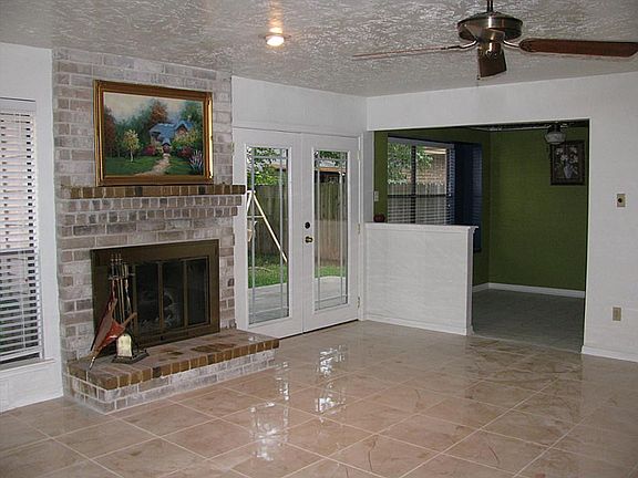 2nd image of 3231 Mesquite Dr