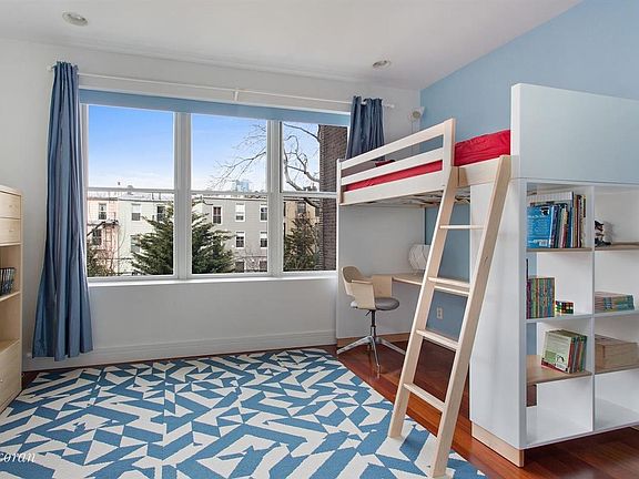 5th image of 329 Sackett St