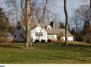 40 Arlington Rd, Devon, PA 19333