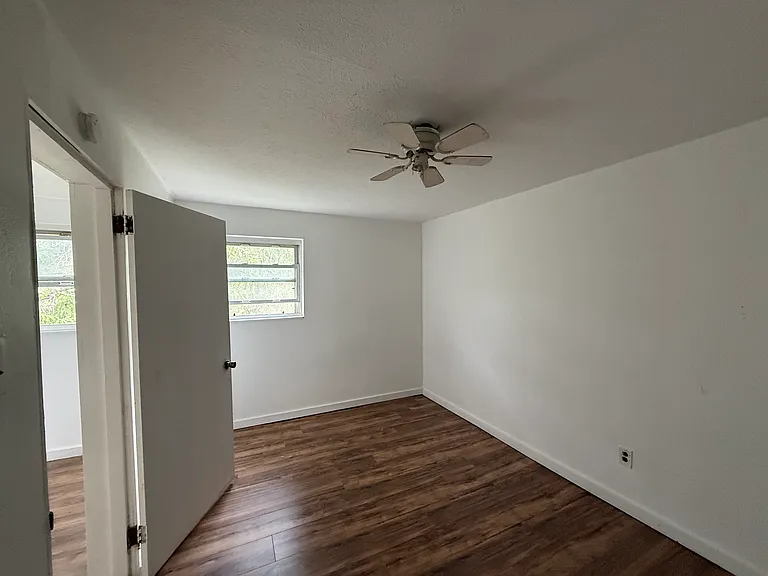 3922 Vinceton St — Photo 12