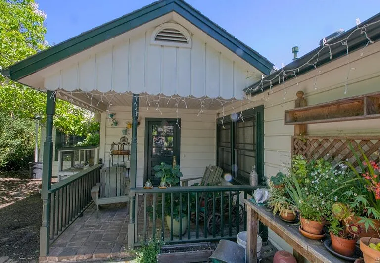 5204 Beaumont Way — Photo 6