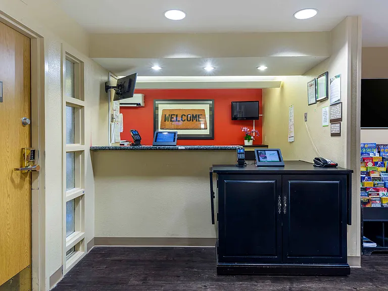 Lobby and Guest Check-in
