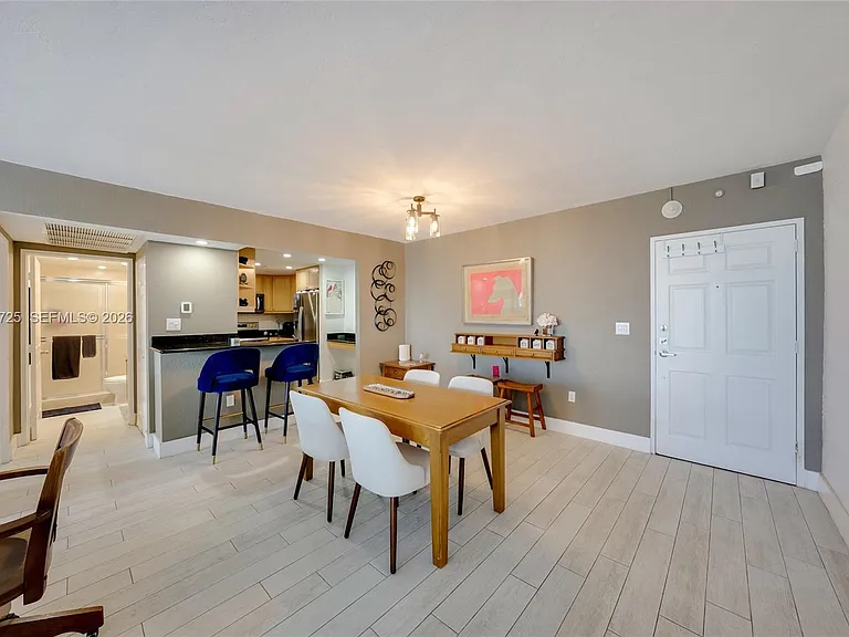 10350 W Bay Harbor Dr #4R — Photo 8