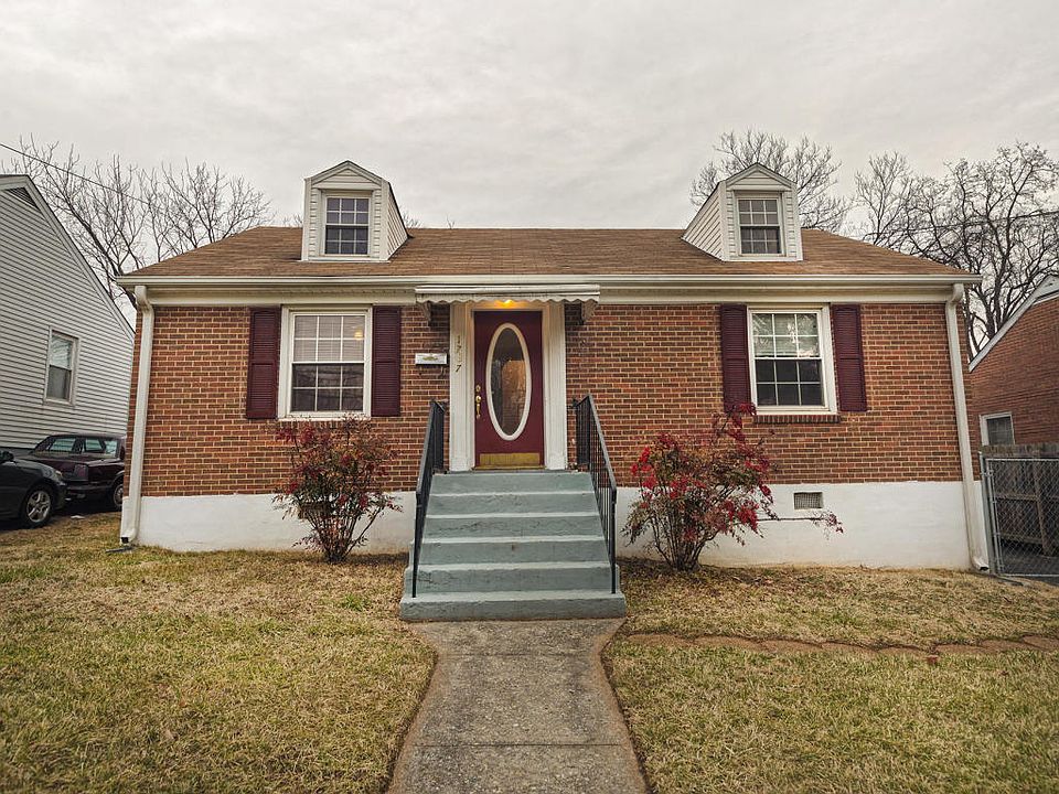 1st image of 1737 Roanoke Ave SW