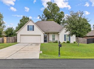 709 English Oak Dr, Madisonville, LA 70447