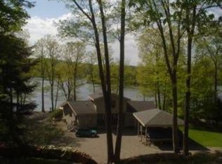 282 E Lake Rd, Cossayuna, NY 12823