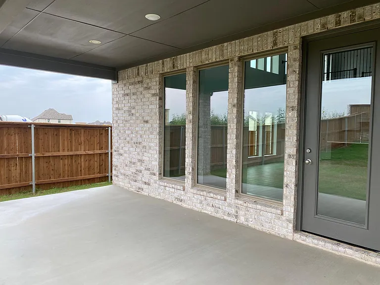1702 Swayback Ln — Photo 35