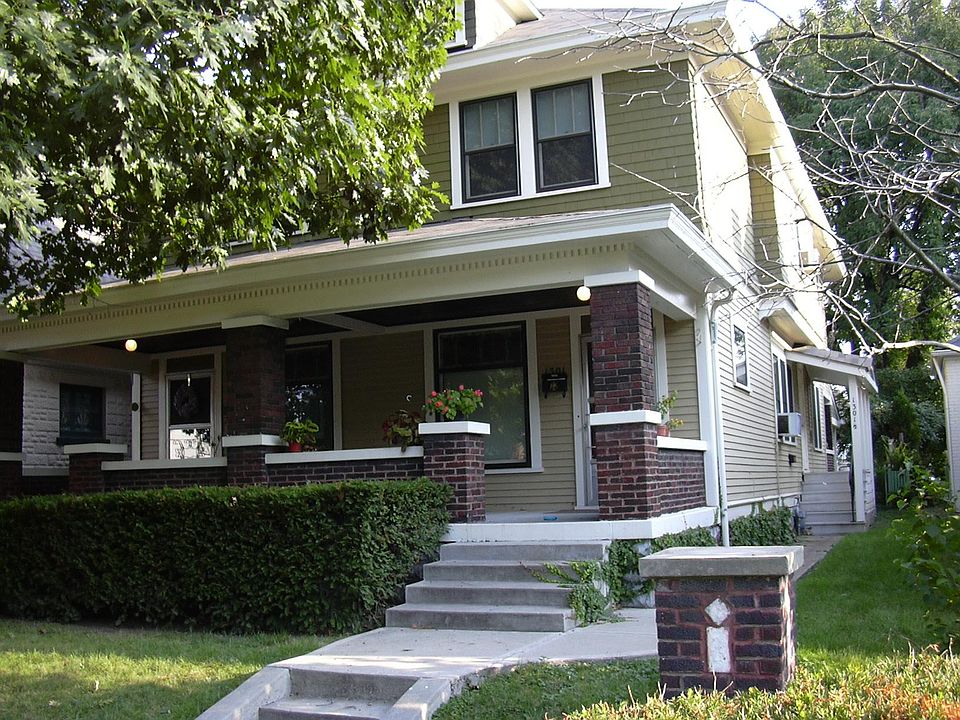 1st image of 1301 Woodlawn Ave
