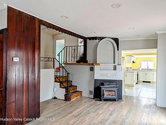 3rd image of 21 Stone Mill Road