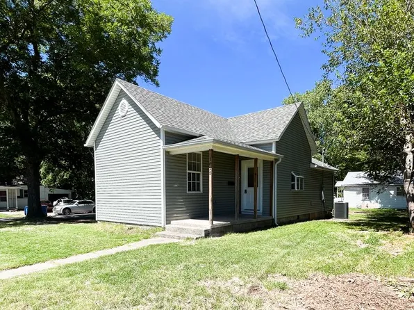 1025 W 13th St, Joplin, MO 64804
