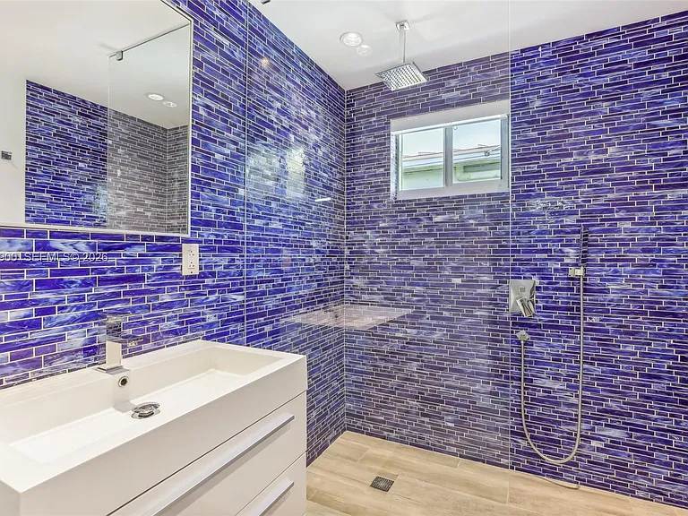 1231 Stillwater Dr — Photo 53