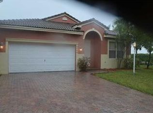 6904 SW 166th Ct, Miami, FL 33193