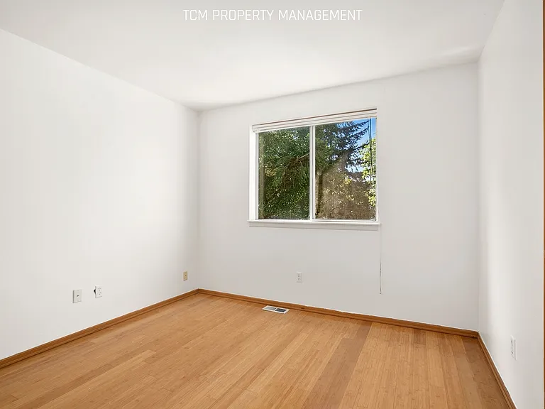 10103 SE 225th Pl — Photo 10