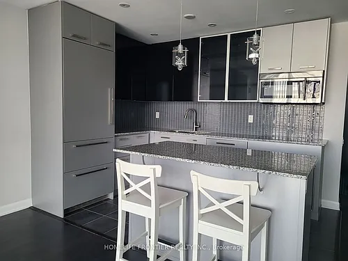 5168 Yonge St #Penthouse 203 Photo 1