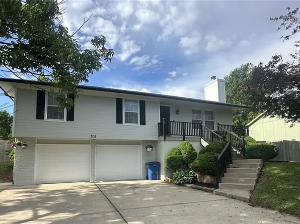 701 SW Nelson Dr, Grain Valley, MO 64029