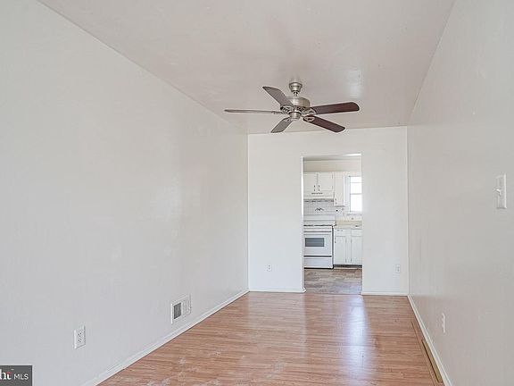 5th image of 605 Woodchip Rd