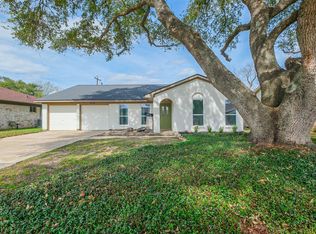 15226 E Hutchinson Cir, Houston, TX 77071