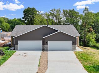 1418 Tuttle St, Baraboo, WI 53913