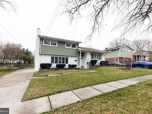 2nd image of 13310 Magellan Ave