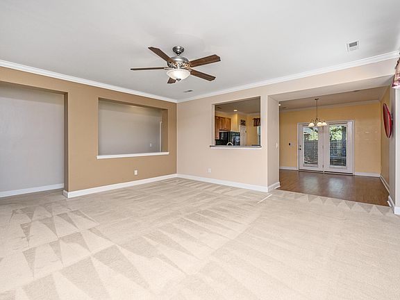 5th image of 636 Grassy Hill Rd