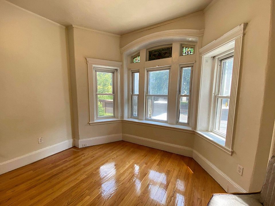 1st image of 165 Hemenway St APT 7