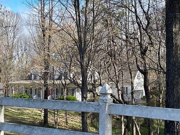 2nd image of 315 Mountain Home Rd