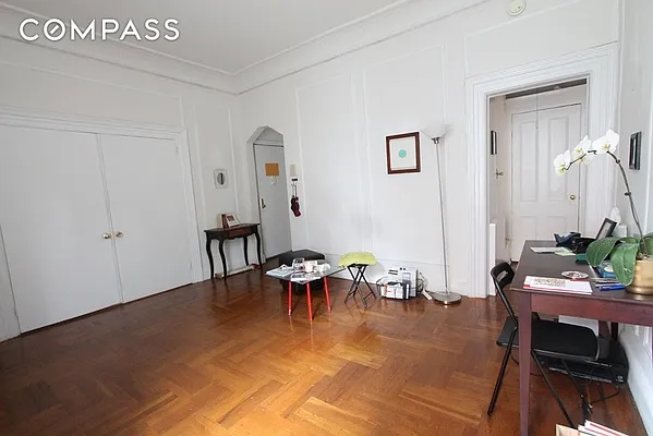 Rented by Compass | media 9