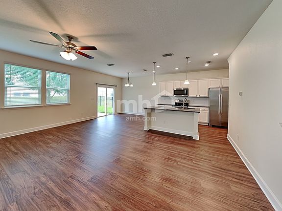 5th image of 8577 Highfield Ave
