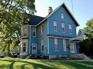 554 Douglas Ave, Elgin, IL 60120