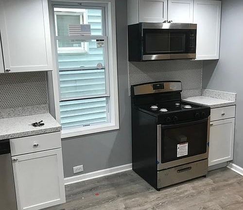 2nd image of 538 W 46th St #1