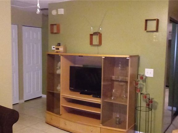 3rd image of 114 Las Brisas Way
