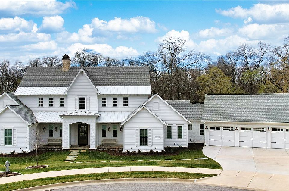 1st image of 8401 W Kingbird Ct