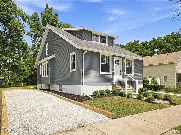 3rd image of 30655 Elk St