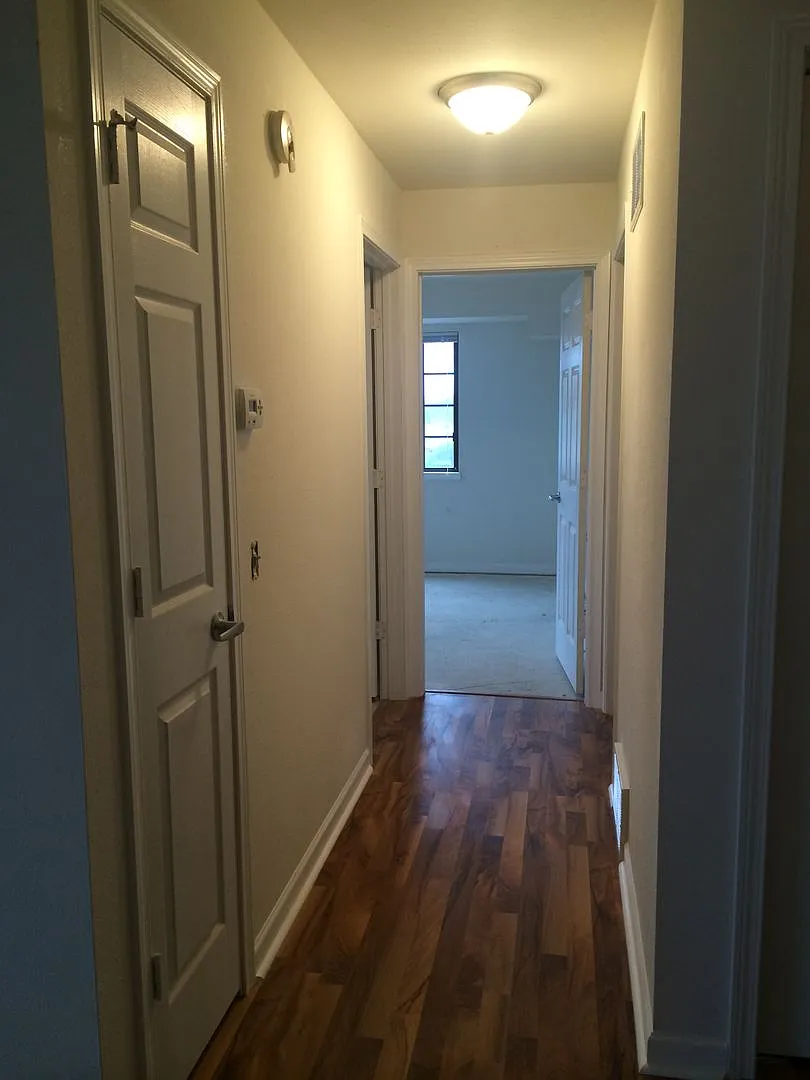 Building Photo - 1601 Kenilworth Ct