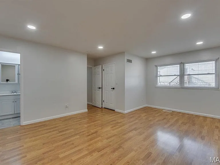359 Palermo Dr — Photo 18