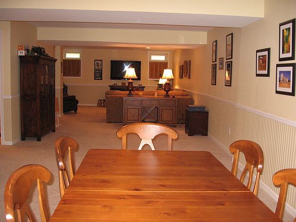 Approx 27Ft. Beautifu Finished Basement, Office