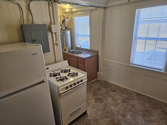 606 6 kitchen_12012025