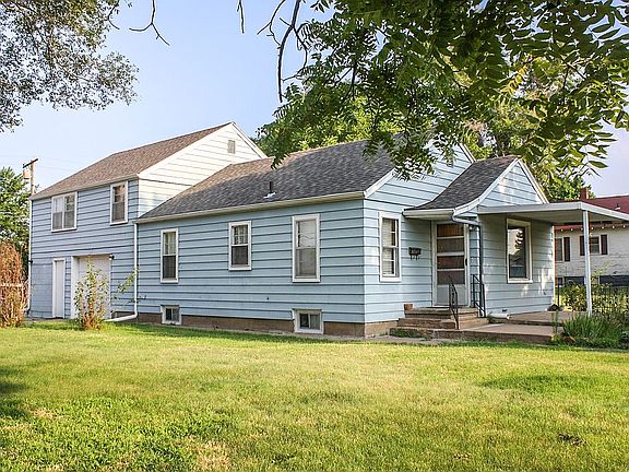 3rd image of 601 Champa St
