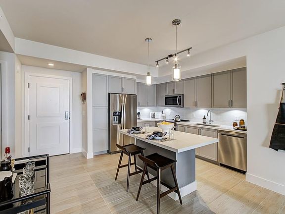 3rd image of 214 N New River Dr W #4129
