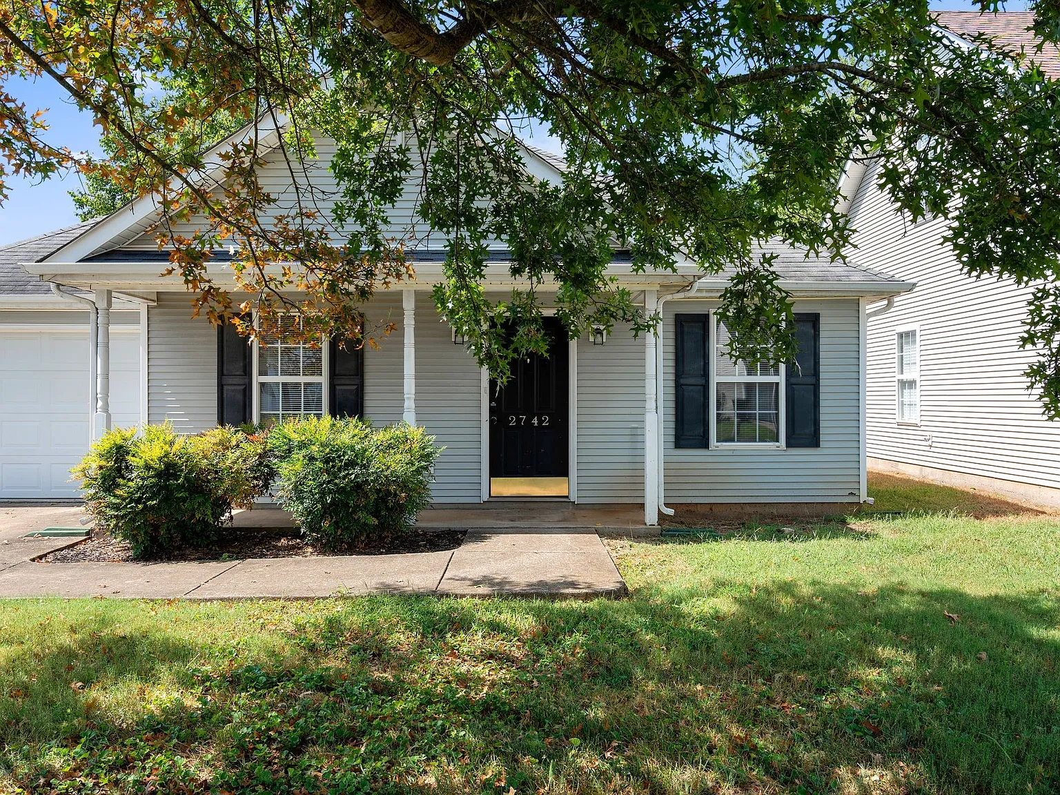 2 bed, 2.0 bath, 940 sqft, $1,800 — Photo 1