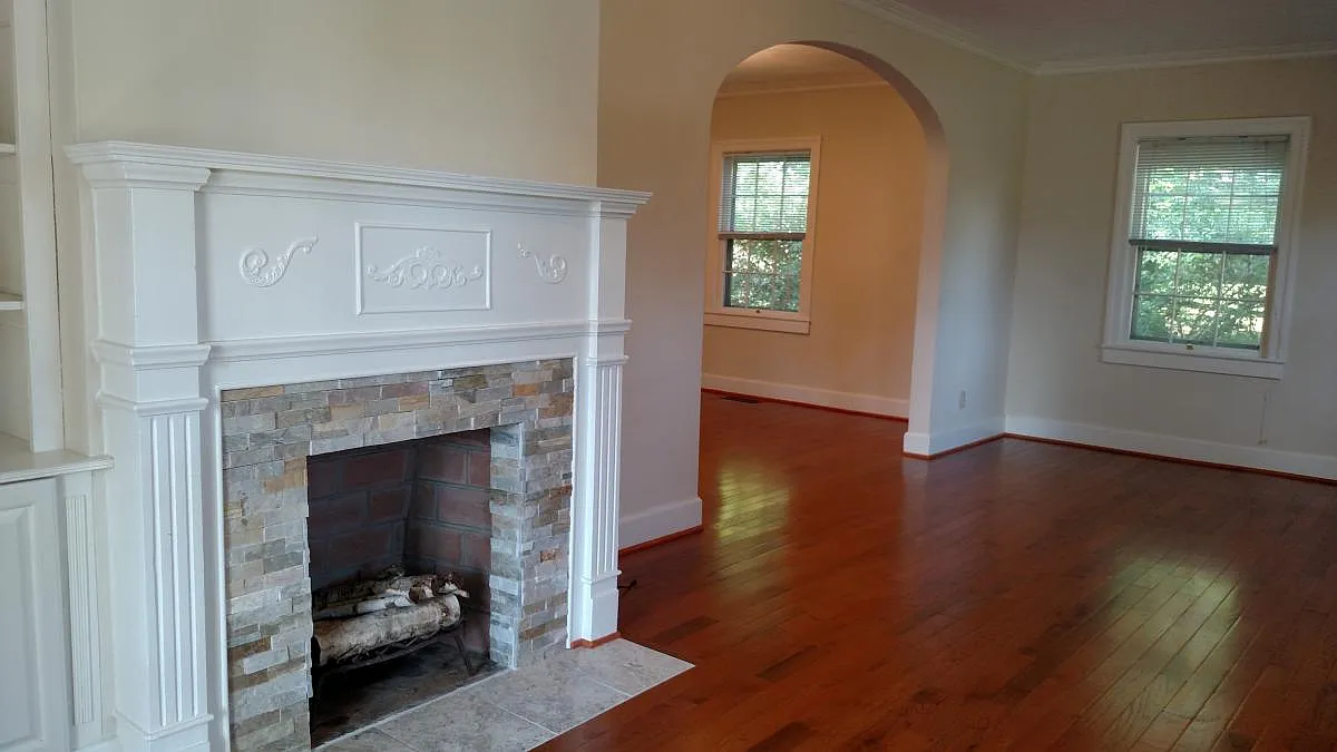 Building Photo - 1132 Rosser Ave